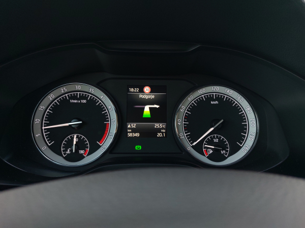 ŠKODA KAROQ 1.6 TDI STYLE